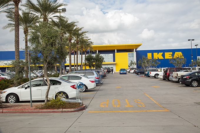 Einkaufen bei  IKEA in Phoenix Arizona USA